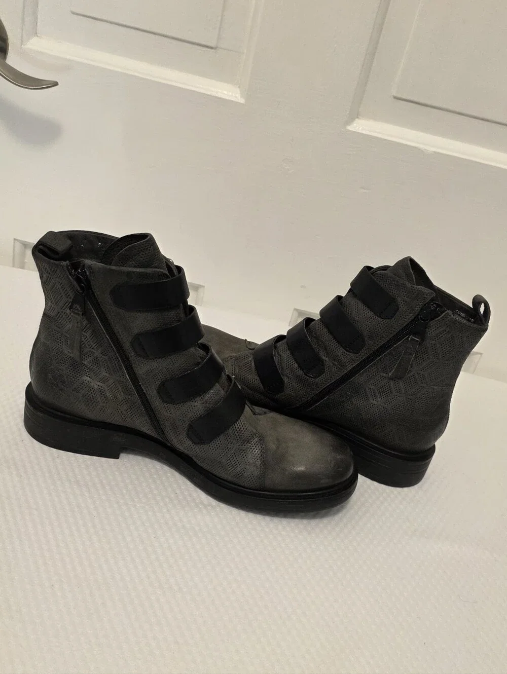 Miz Mooz Charcoal Grey Leather  Buckle Ankle Accent Zip Boots Size 40/9, Biker,